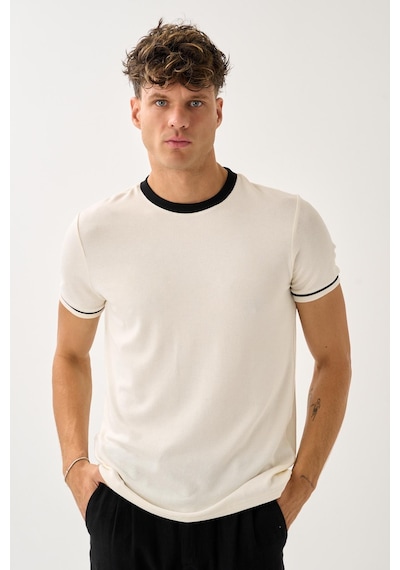 Regular Fit Yaka Detaylı T-shirt Ekru