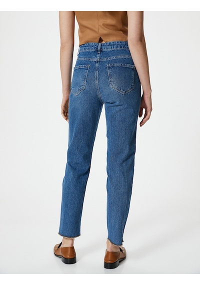 Koton Mom Fit Kot Pantolon Rahat Kesim Hafif Dar Paça - Mom Jean Orta İndigo 4sal40104md 4SAL40104MDMID İndigo Koton Mom Fit Kot Pantolon Rahat Kesim Hafif Dar Paça - Mom Jean Orta İndigo 4sal40104md 4SAL40104MDMID İndigo