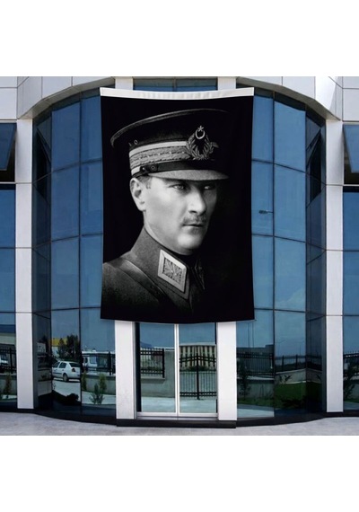 Askeri Kıyafeti İle Mustafa Kemal Atatürk Poster Bayrak Raşel Kumal 4x6 Metre Ata44 Diğer