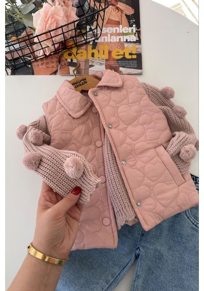 Minigimin Cicileri Kalp Desenli Taş Detaylı Kız Bebek Kapitone Montlu Triko Ve Kot Pantolon 3 Lü Takım - Pudra Minigimin Cicileri Kalp Desenli Taş Detaylı Kız Bebek Kapitone Montlu Triko Ve Kot Pantolon 3 Lü Takım - Pudra