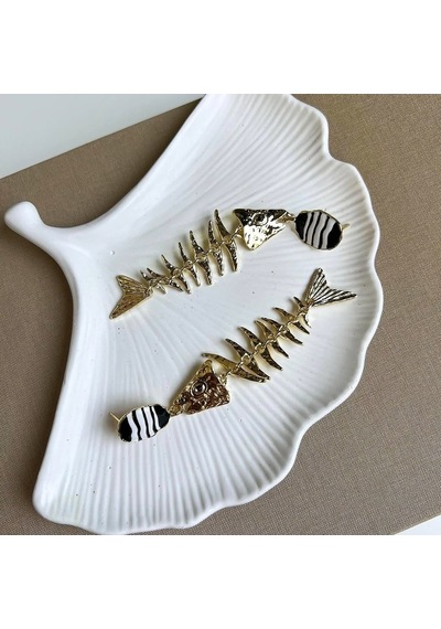 Marka Model Metal Balık Küpe Gold