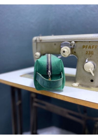 Özdemirler Deri Hakiki Crazy Deri Unisex Seyahat Çantası, Dopp Kitt,traşlık,el Çantası Yeşil Küçük Boy Unisex Haki - Yeşil Özdemirler Deri Hakiki Crazy Deri Unisex Seyahat Çantası, Dopp Kitt,traşlık,el Çantası Yeşil Küçük Boy Unisex Haki - Yeşil