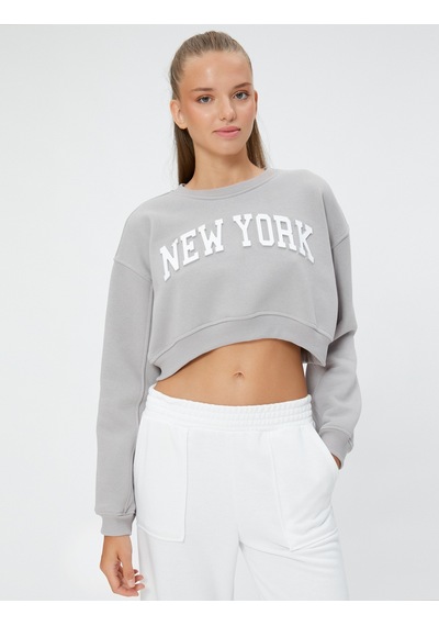 Koton Şardonlu Crop Sweatshirt Slogan Baskılı Rahat Kesim Uzun Kollu Gri 4wal10188ık Gri