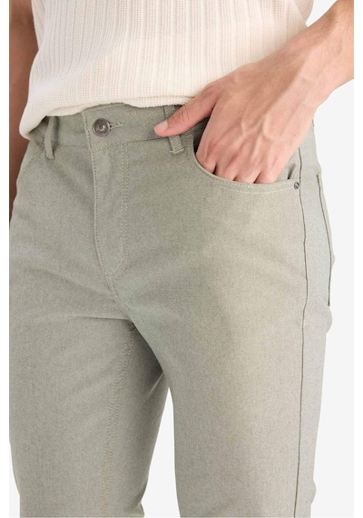 DeFacto Yazlık Chino Kanvas Dokulu Pantolon Slim Fit Dar Kesim Cepli Dar Paça T1055AZ25SPKH120