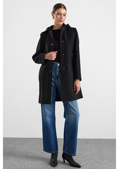 Olcay Çıt Çıt Ve Dikiş Detaylı Çıkabilir Kapüşonlu Kaban Siyah 3191
