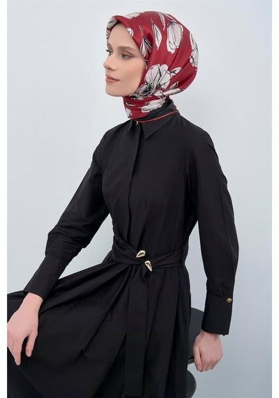 Armine Tivil Saf İpek Eşarp 9536 - 34 Kırmızı Çiçek Desen Kırmızı Siyah