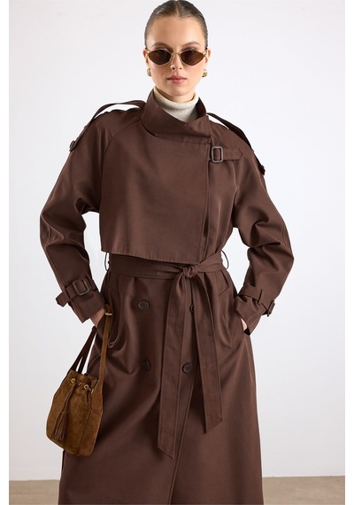 Olcay Dik Yaka Pelerin Ve Pat Detaylı Oversize Su İtici Özellikli Trençkot K. Kahve 6892 Koyu Kahve Olcay Dik Yaka Pelerin Ve Pat Detaylı Oversize Su İtici Özellikli Trençkot K. Kahve 6892 Koyu Kahve