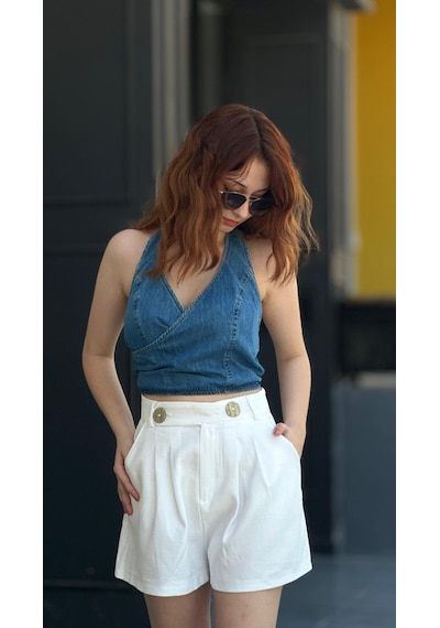 Beyaz Çift Düğme Detaylı Şort Beyaz