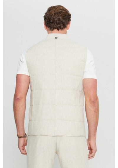 Altınyıldız Classıcs Erkek Bej Keten Standart Fit Normal Kesim Dik Yaka Yan Cepli İnce Dolgulu Casual Yelek Altınyıldız Classıcs Erkek Bej Keten Standart Fit Normal Kesim Dik Yaka Yan Cepli İnce Dolgulu Casual Yelek