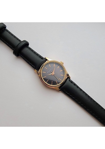 Retro Kadın Kol Saati, Vintage Minimal, Rose Gold Renk, Çizgili Kadran, Koyukahverengi Kordon Rose Gold Siyah Kordon Altın