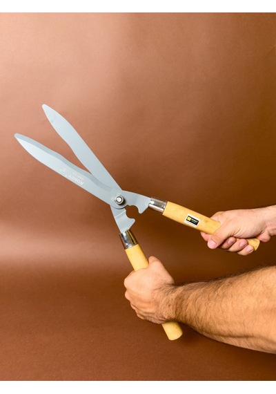 Çit Budama Makası 50 Cm Ahşap Saplı, Dalgalı Bıçaklı