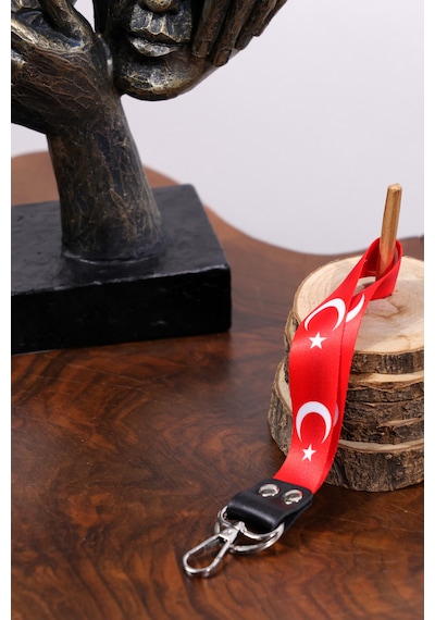 Türk Bayrağı Temalı Çift Rivetli Kanca Ve Halkalı Anahtarlık