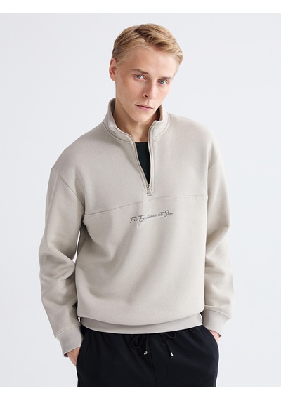 Lcw Vision Bej Dik Yaka Baskılı Erkek Kalın Sweatshirt