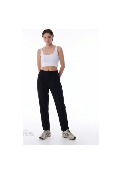 Penti Beyaz Seamless Dikişsiz Kare Yaka Crop Üst