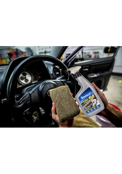 Michelin MC31388 Torpido ve Trim Temizleme ve Bakım Spreyi 650 ML