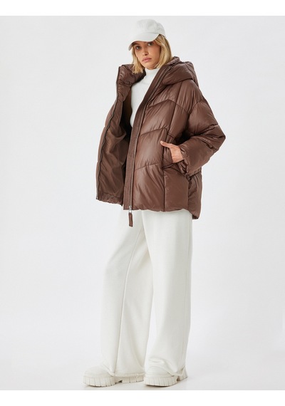 Koton Oversize Şişme Mont Su İtici Kapüşonlu Cepli Fermuarlı Kahverengi 5wak00172ew Kahve Kahverengi Koton Oversize Şişme Mont Su İtici Kapüşonlu Cepli Fermuarlı Kahverengi 5wak00172ew Kahve Kahverengi