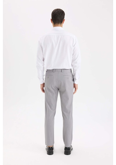 DeFacto Tailored Fit Normal Kesim Düz Paça Her Yöne Esneyen Yazlık Kumaş Pantolon C7508AX25SPGR370