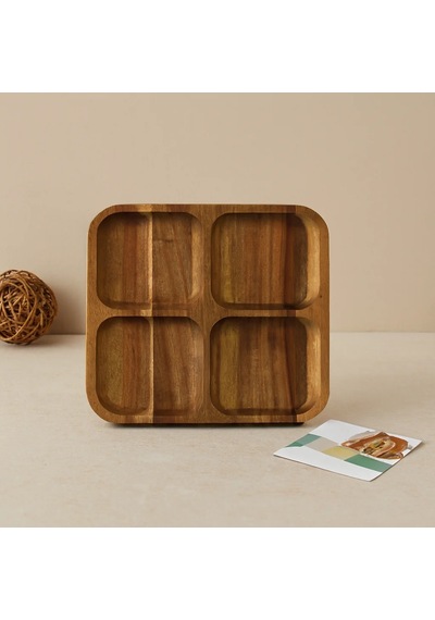 Akasya Ahşap 4 Bölmeli Kare Servis Tepsisi 20x20x1.4 Cm 2ligülçerçeveligold