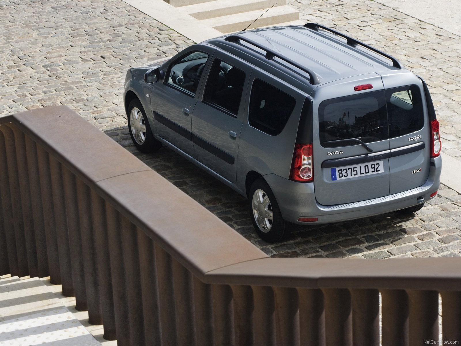 Dacia Logan Mcv 2007-2012 Arka Cam Sileceği Silecek Süpürge 35Cm