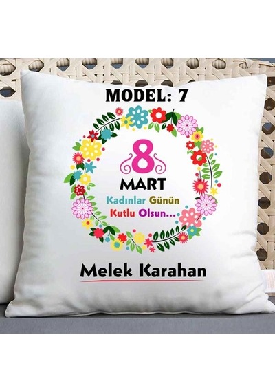 8 Mart Kadınlar Günü Isimli Yastık