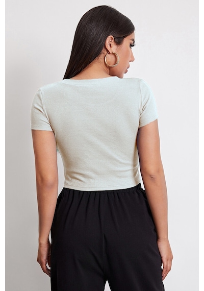 Kadın Beyaz Yuvarlak Yaka Yarım Kol Crop Top Bluz