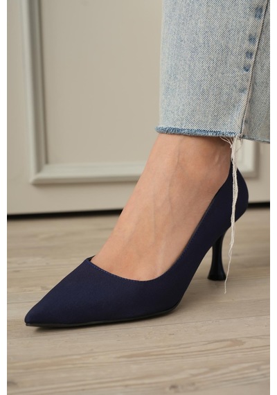Alewomen Lacivert Mat Saten Sivri Burun 8 Cm Topuklu Sara Stiletto Kadın Ayakkabı Lacivert Mat Saten Alewomen Lacivert Mat Saten Sivri Burun 8 Cm Topuklu Sara Stiletto Kadın Ayakkabı Lacivert Mat Saten