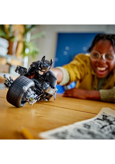 LEGO® 76273 DC Batman™ Yapım Figürü ve Bat-Pod Motosiklet 713 Parça
