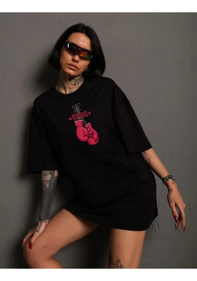 Assema Kadın Bisiklet Yaka Boks Eldiven Baskılı Oversize T-shirt - Siyah Çok Renkli