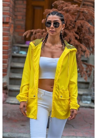 Veraura Lifestyle Sarı Yıldız Kapüşonlu Cepli İnce Yağmurluk