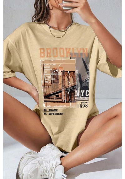 Unisex Brooklyn Baskılı Tasarım Tshirt Bej