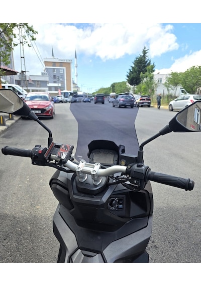 Motocam Kanuni Seha 150 Ön Cam 2022-2026 Model 55cm Füme Renkli 4mm Kısa
