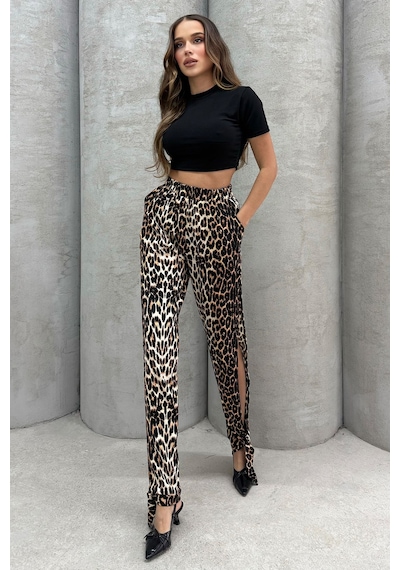Lesa Wear Leopar Desenli Yumuşacık Yüksel Bel Likralı Yırtmaç Detaylı Jarse Pantolon Flared Leopar