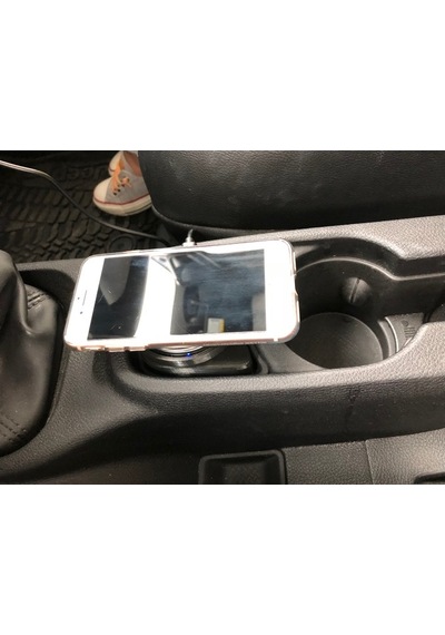Jeep Jk Qi Kablosuz Şarj Tutucu