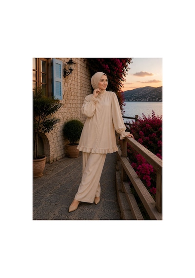 Hira Life Fashion Kadın Çilek Kumaş Dik Yaka Düğmeli Fırfır Detaylı Tesettür Tunik Pantolon İkili Takım Bej Bej Hira Life Fashion Kadın Çilek Kumaş Dik Yaka Düğmeli Fırfır Detaylı Tesettür Tunik Pantolon İkili Takım Bej Bej