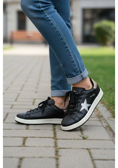 In Step Seeyli Kadın Siyah Gümüş Yıldız Detaylı Günlük Spor Ayakkabı - Sneaker
