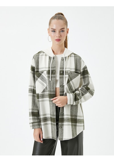 Koton Kapşonlu Oversize Oduncu Gömlek İki Farklı Kumaş Kullanımlı Cepli Haki Ekose 4wal60075ıw 4WAL60075IW8C9 Haki Koton Kapşonlu Oversize Oduncu Gömlek İki Farklı Kumaş Kullanımlı Cepli Haki Ekose 4wal60075ıw 4WAL60075IW8C9 Haki