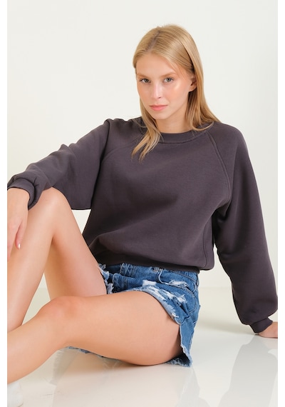 Giyim Dünyası Kadın 3 İp Şardonlu Sıfır Yaka Oversize Sweatshirt Füme 001