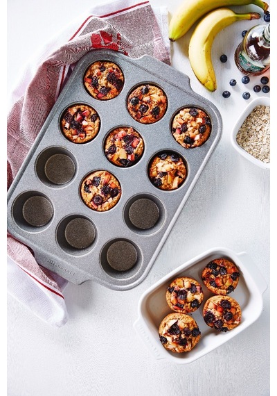 Kitchenaid Cc003296-001 Alüminize Çelik 12 Li 35X26 Cm Muffin Kal Çok Renkli