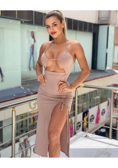 Pink Life Nude Derin Yırtmaçlı Göğüs Dekolteli Sandy Kumaş Midi Elbise-nude