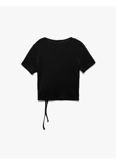 Koton Slim Fit Büzgülü Bağlama Detaylı Kısa Kollu Kare Yaka Fitilli Crop Tişört Siyah 5sak50372ek Siyah Koton Slim Fit Büzgülü Bağlama Detaylı Kısa Kollu Kare Yaka Fitilli Crop Tişört Siyah 5sak50372ek Siyah