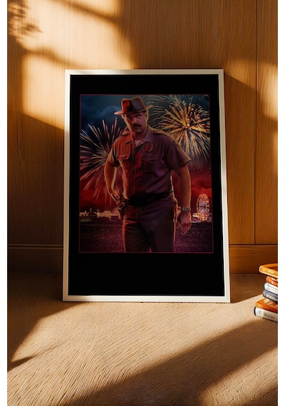 Stranger Things Jim Hopper Tasarım Çerçeveli Tablo - Emniyet Müdürü Retro Sanatsal Duvar Dekoru Beyaz