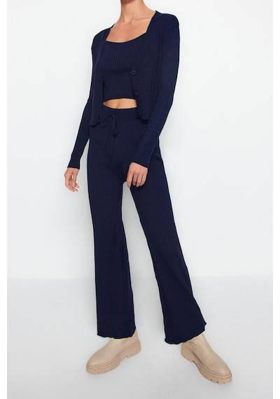 Ersefa Tarz Kadın Modern Moda Normal Bel Geniş Paça V Yaka Fitillli Bluz Lacivert Ersefa Tarz Kadın Modern Moda Normal Bel Geniş Paça V Yaka Fitillli Bluz Lacivert