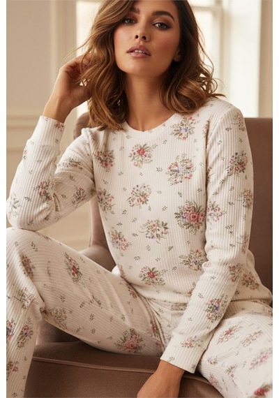 Siyah İnci Yumuşak Tuşe Kışlık Fitilli Pamuklu Örme Pijama Takım 7956 Pembe Büyük Çiçek Siyah İnci Yumuşak Tuşe Kışlık Fitilli Pamuklu Örme Pijama Takım 7956 Pembe Büyük Çiçek