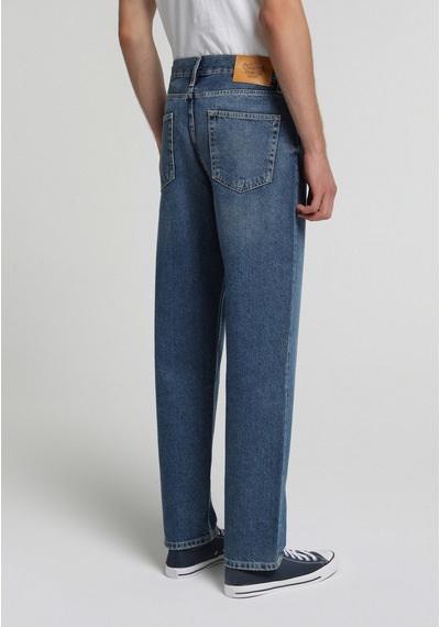 Colin's Colins Loose Straight Fit Orta Bel Düz Paça Erkek Mid İndigo Denim Jean Pantolon Cl1083451 Q1.v3 Dn45303 Colin's Colins Loose Straight Fit Orta Bel Düz Paça Erkek Mid İndigo Denim Jean Pantolon Cl1083451 Q1.v3 Dn45303