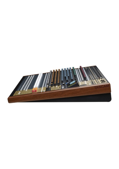 Tascam Model 24 22 Kanal Analog Mikser 24 Kanal Digital Kayıt