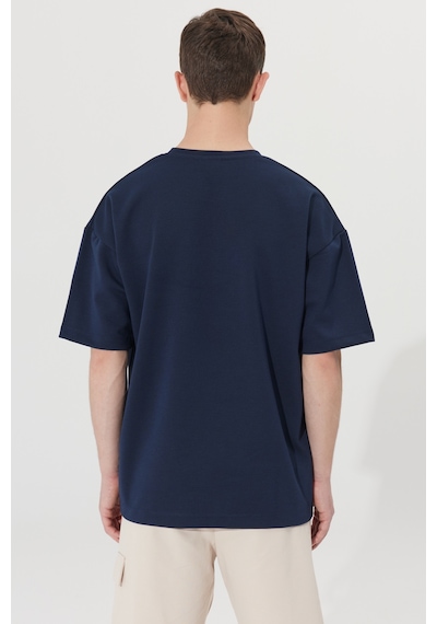 AC&Co / Altınyıldız Classics Erkek Lacivert Oversize Fit Bol Kesim Bisiklet Yaka Kısa Kollu Sweatshirt Tişört 4A5222200206LACL Lacivert AC&Co / Altınyıldız Classics Erkek Lacivert Oversize Fit Bol Kesim Bisiklet Yaka Kısa Kollu Sweatshirt Tişört 4A5222200206LACL Lacivert