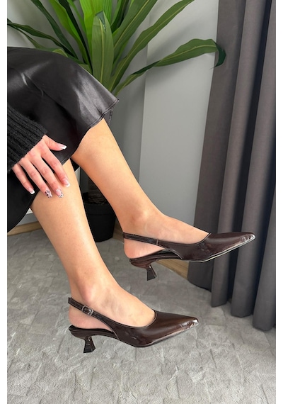 Preshley Kadın Boss Kahve Krışık Rugan Sivri Burunlu Kısa Kitten Topuklu Rahat Şık Arkası Acık Stiletto Ayakkabı Kahverengi Preshley Kadın Boss Kahve Krışık Rugan Sivri Burunlu Kısa Kitten Topuklu Rahat Şık Arkası Acık Stiletto Ayakkabı Kahverengi