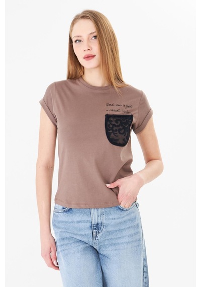 Sortie Collection Dantel Cepli Yazı Baskılı Katlama Kollu Tshirt Kahverengi