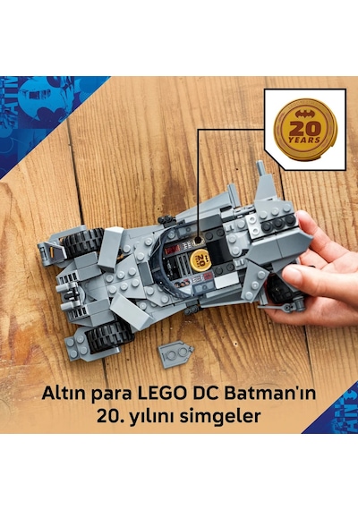 LEGO® DC Batman™ Batman ve Superman™ Batmobile™ 76331 – 9 Yaş ve Üzeri Çocuklar için Yaratıcı Oyuncak Yapım Seti (220 Parça)