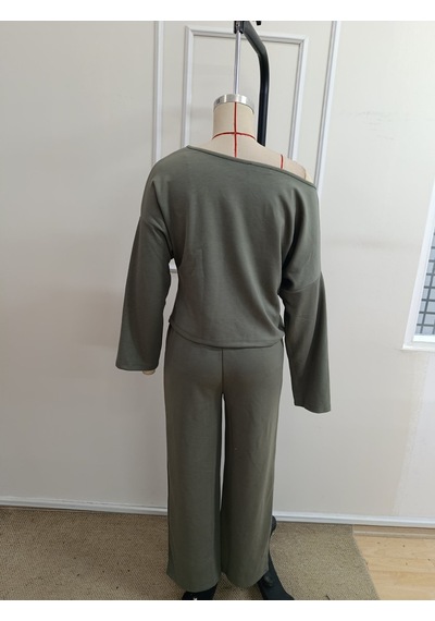 Bhrwear Kadın Tek Omuzdan Açık Uzun Kollu Baskılı Modal Bluz Ve Pantolon Ikili Takım Renkli Bhrwear Kadın Tek Omuzdan Açık Uzun Kollu Baskılı Modal Bluz Ve Pantolon Ikili Takım Renkli